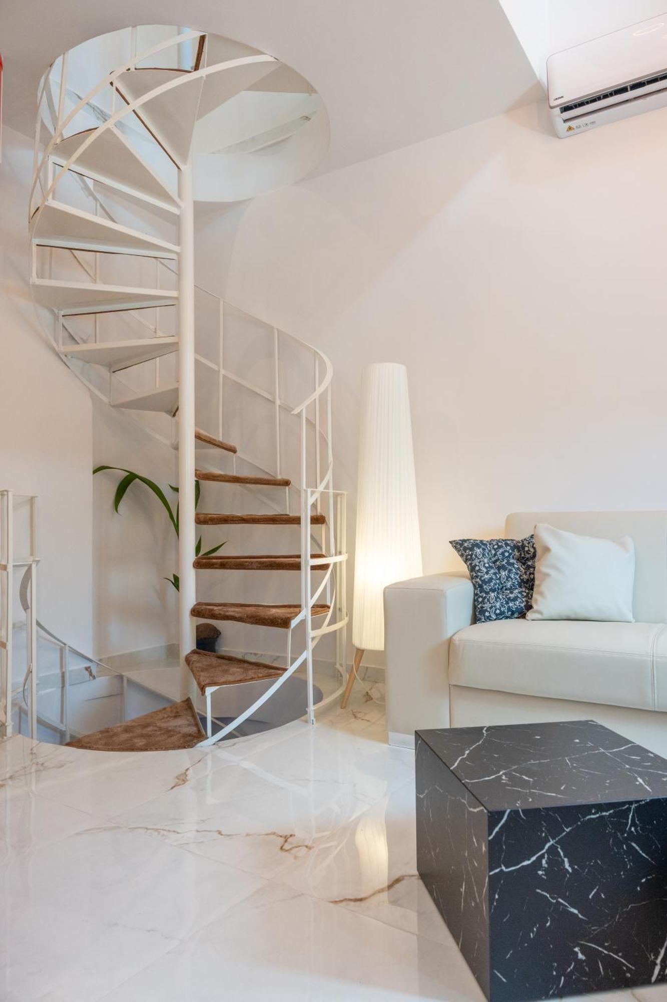 Marilouiz Apartment Kalamata Bagian luar foto
